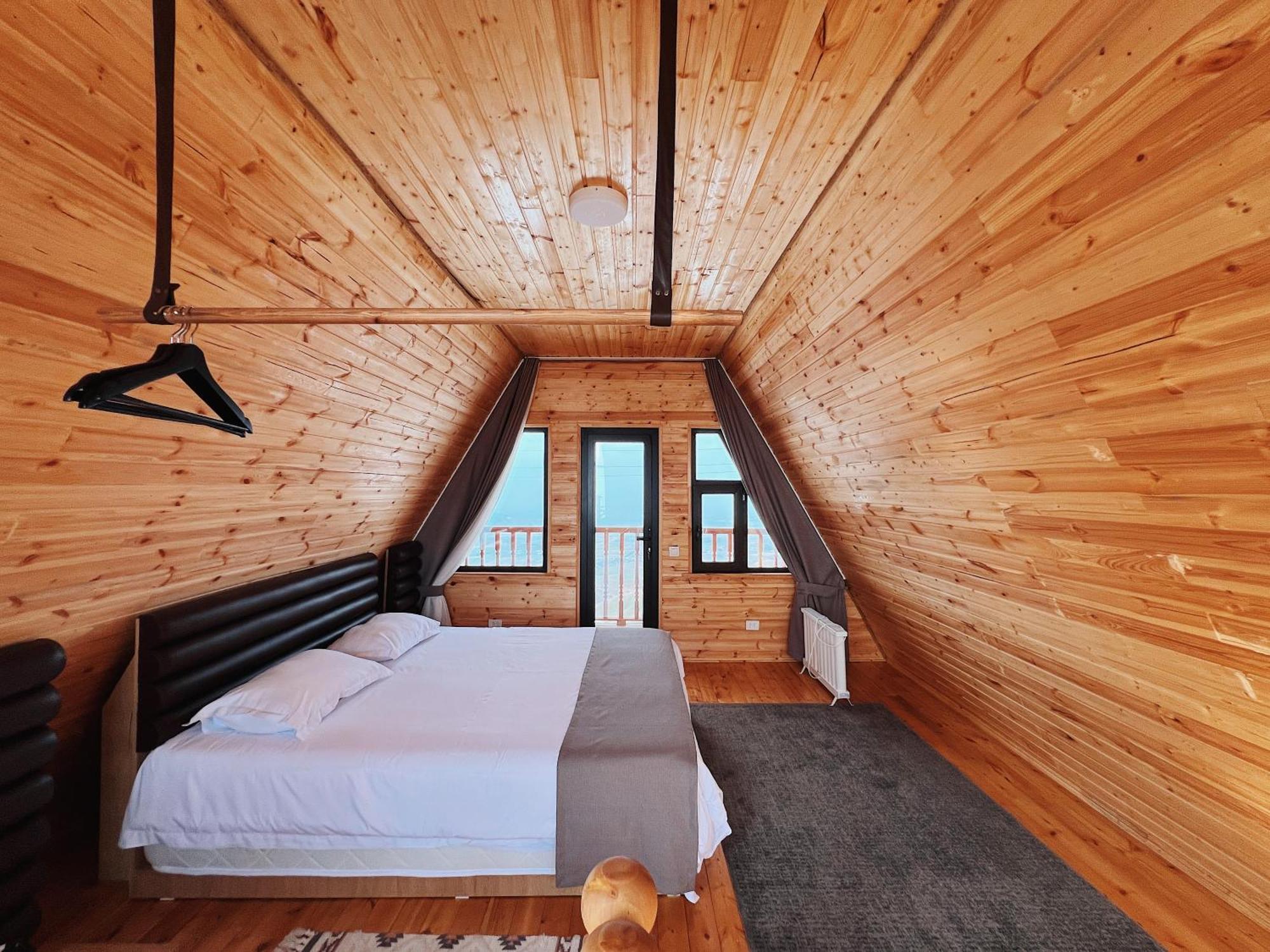 Alto Cabins 비슈케크 외부 사진
